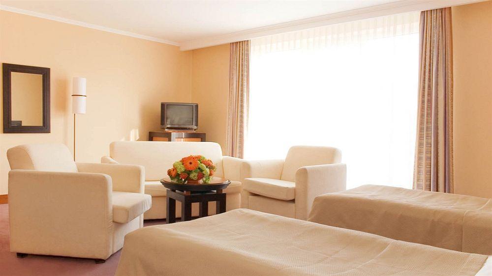 Leba Hotel & Spa Екстериор снимка