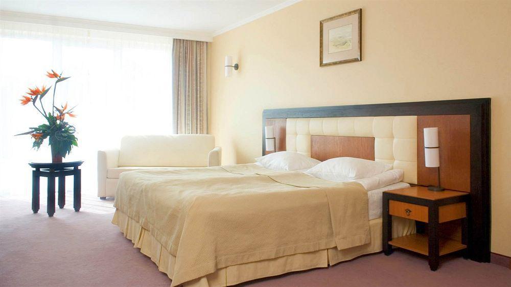 Leba Hotel & Spa Екстериор снимка