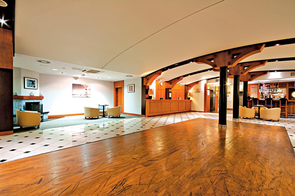 Leba Hotel & Spa Екстериор снимка