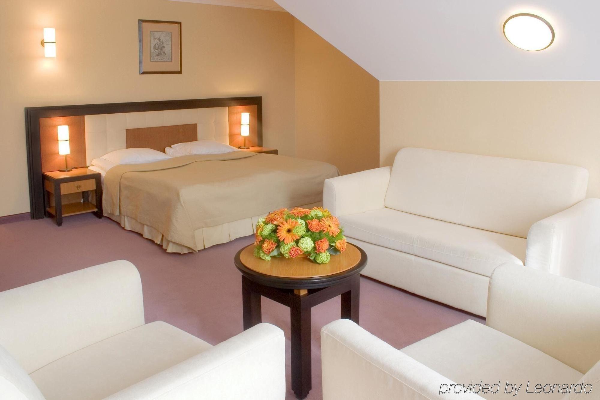 Leba Hotel & Spa Стая снимка