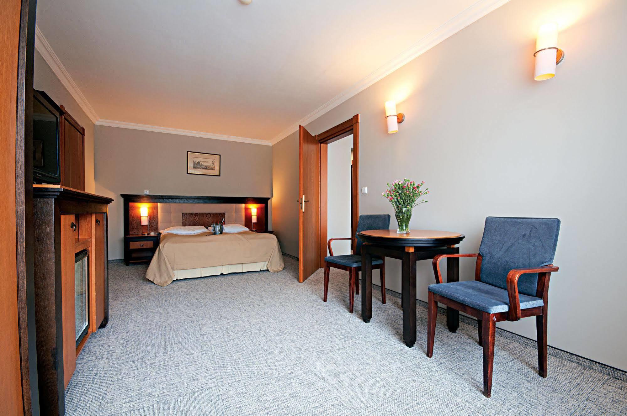Leba Hotel & Spa Екстериор снимка