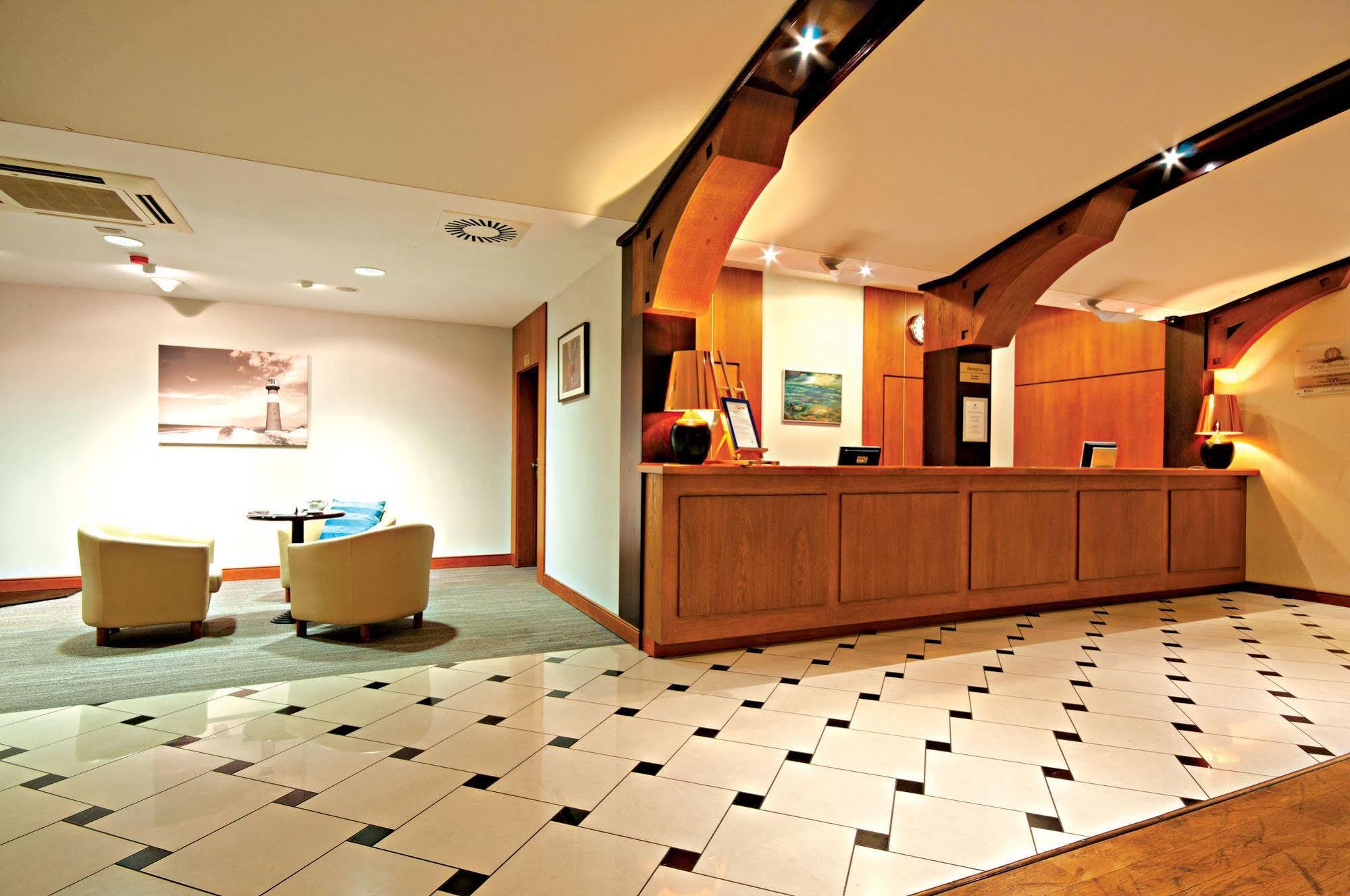 Leba Hotel & Spa Екстериор снимка